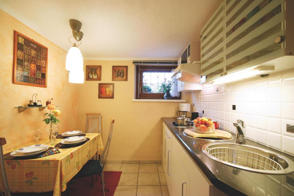 Apartment Haus Schatz Kitzbühel Pokoj fotografie
